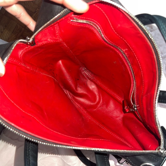 BALENCIAGA TRIANGLE BAG - Picture 6 of 7